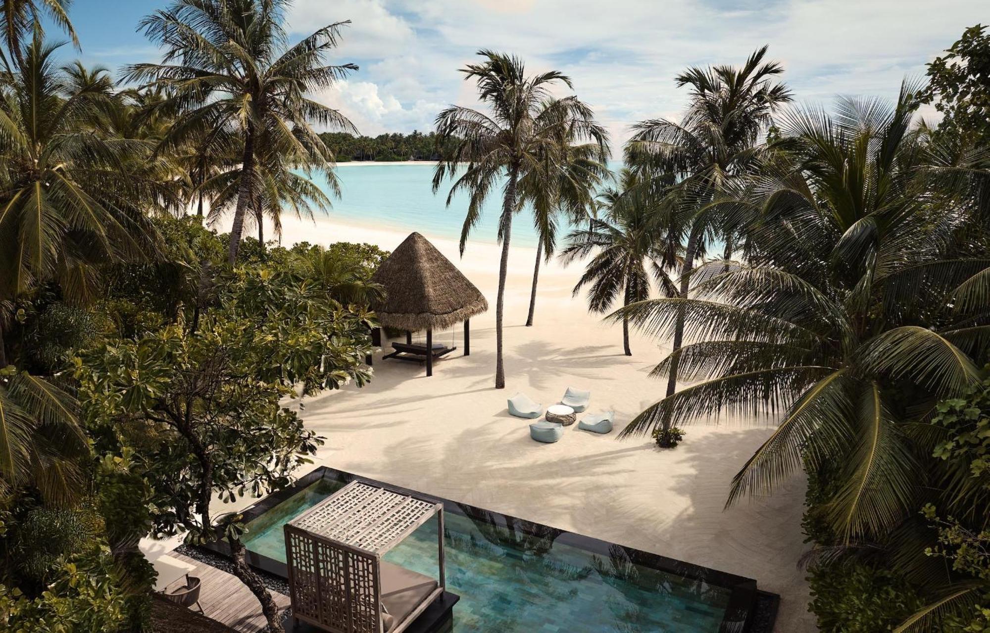 Grand Beach Villa