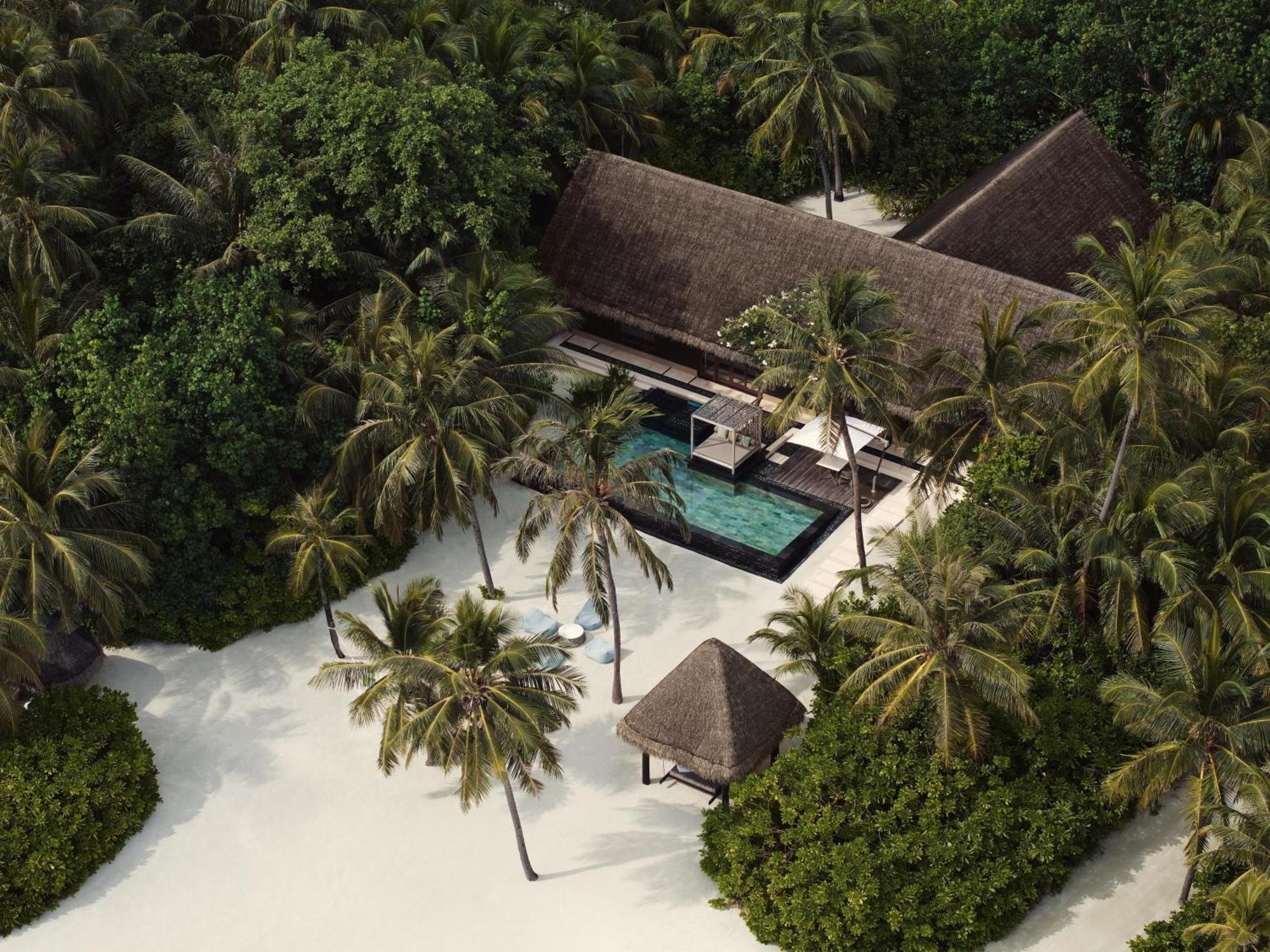 Grand Beach Villa